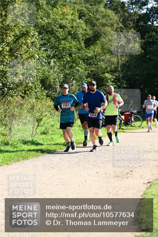 27.09.2026 - 35. Volkslauf durch das schöne Alstertal Dr. Thomas Lammeyer http://msf.ph/oto/10577634 27.09.2026 11:54:40 Laufen 1553, 1554 meine-sportfotos.de