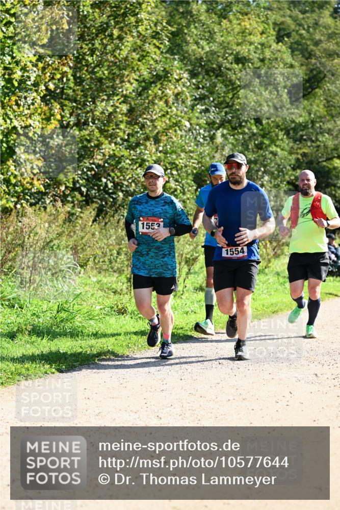27.09.2026 - 35. Volkslauf durch das schöne Alstertal Dr. Thomas Lammeyer http://msf.ph/oto/10577644 27.09.2026 11:54:41 Laufen 1553, 1554 meine-sportfotos.de