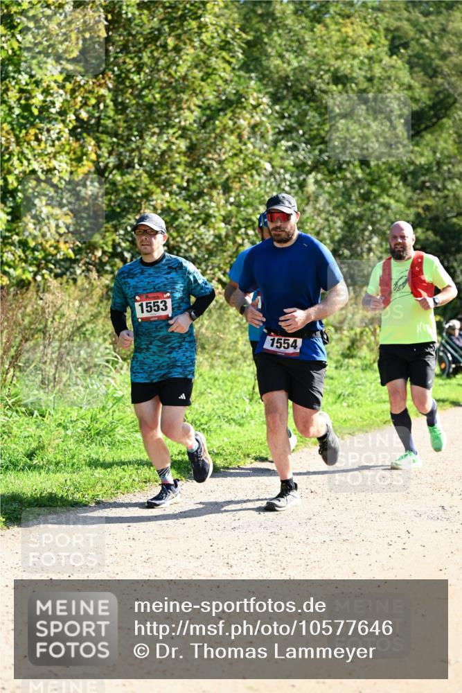 27.09.2026 - 35. Volkslauf durch das schöne Alstertal Dr. Thomas Lammeyer http://msf.ph/oto/10577646 27.09.2026 11:54:42 Laufen 1553, 1554 meine-sportfotos.de