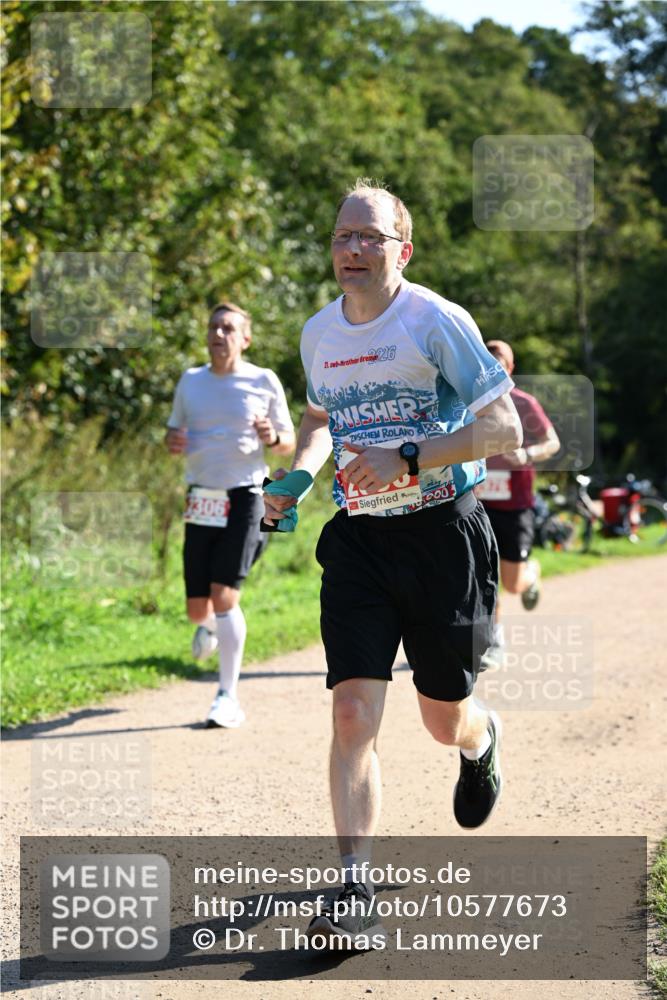 27.09.2026 - 35. Volkslauf durch das schöne Alstertal Dr. Thomas Lammeyer http://msf.ph/oto/10577673 27.09.2026 11:54:46 Laufen 226, 2, 40, 306, 000 meine-sportfotos.de
