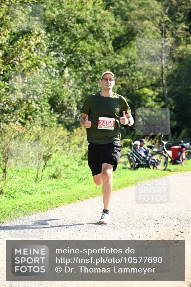 27.09.2026 - 35. Volkslauf durch das schöne Alstertal Dr. Thomas Lammeyer http://msf.ph/oto/10577690 27.09.2026 11:54:59 Laufen 2450 meine-sportfotos.de