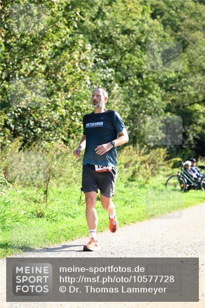 27.09.2026 - 35. Volkslauf durch das schöne Alstertal Dr. Thomas Lammeyer http://msf.ph/oto/10577728 27.09.2026 11:55:08 Laufen  meine-sportfotos.de