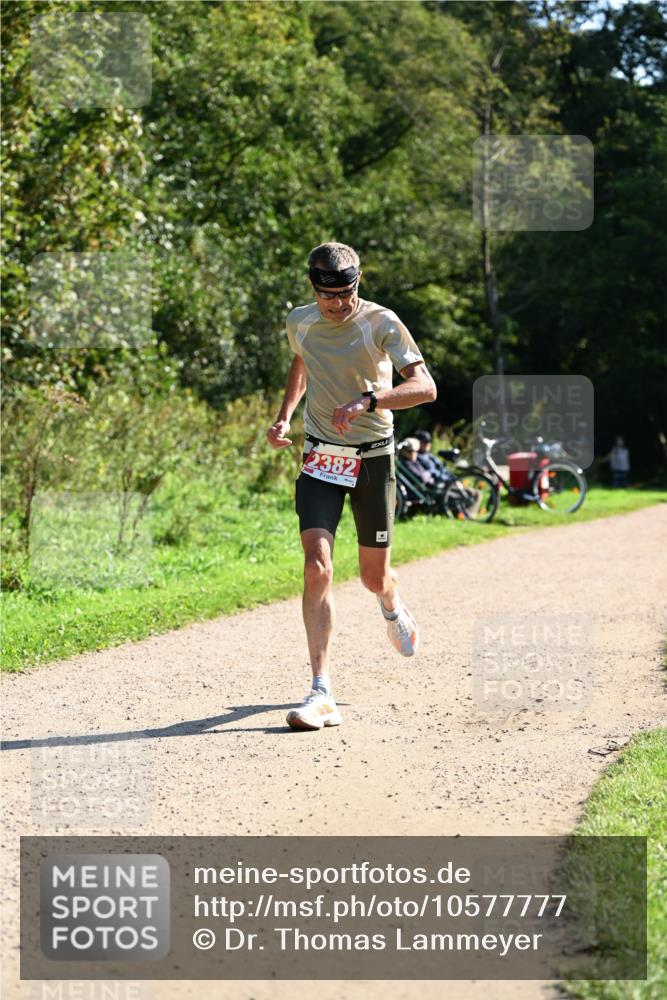 27.09.2026 - 35. Volkslauf durch das schöne Alstertal Dr. Thomas Lammeyer http://msf.ph/oto/10577777 27.09.2026 11:55:20 Laufen 2382, 2 meine-sportfotos.de