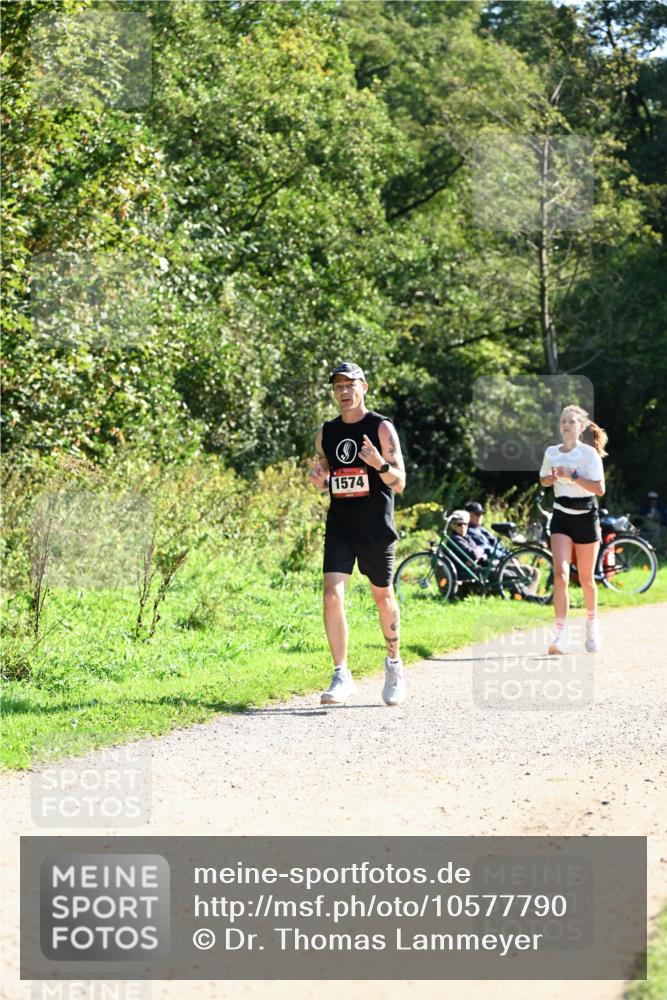 27.09.2026 - 35. Volkslauf durch das schöne Alstertal Dr. Thomas Lammeyer http://msf.ph/oto/10577790 27.09.2026 11:55:28 Laufen 1574 meine-sportfotos.de
