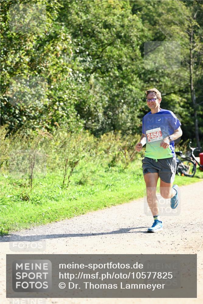 27.09.2026 - 35. Volkslauf durch das schöne Alstertal Dr. Thomas Lammeyer http://msf.ph/oto/10577825 27.09.2026 11:55:35 Laufen 2456 meine-sportfotos.de