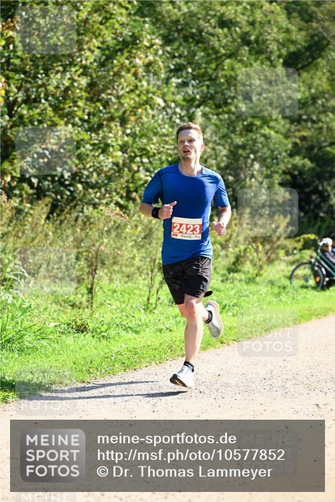 27.09.2026 - 35. Volkslauf durch das schöne Alstertal Dr. Thomas Lammeyer http://msf.ph/oto/10577852 27.09.2026 11:55:48 Laufen 2423 meine-sportfotos.de