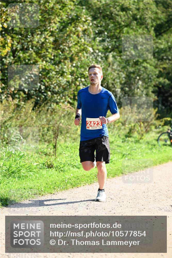 27.09.2026 - 35. Volkslauf durch das schöne Alstertal Dr. Thomas Lammeyer http://msf.ph/oto/10577854 27.09.2026 11:55:48 Laufen 2423 meine-sportfotos.de