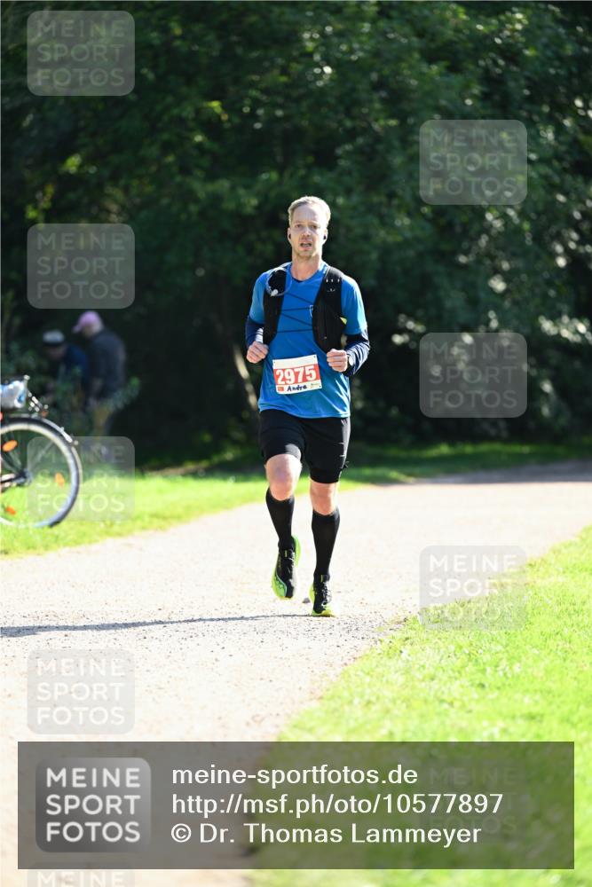 27.09.2026 - 35. Volkslauf durch das schöne Alstertal Dr. Thomas Lammeyer http://msf.ph/oto/10577897 27.09.2026 11:56:38 Laufen 2975 meine-sportfotos.de