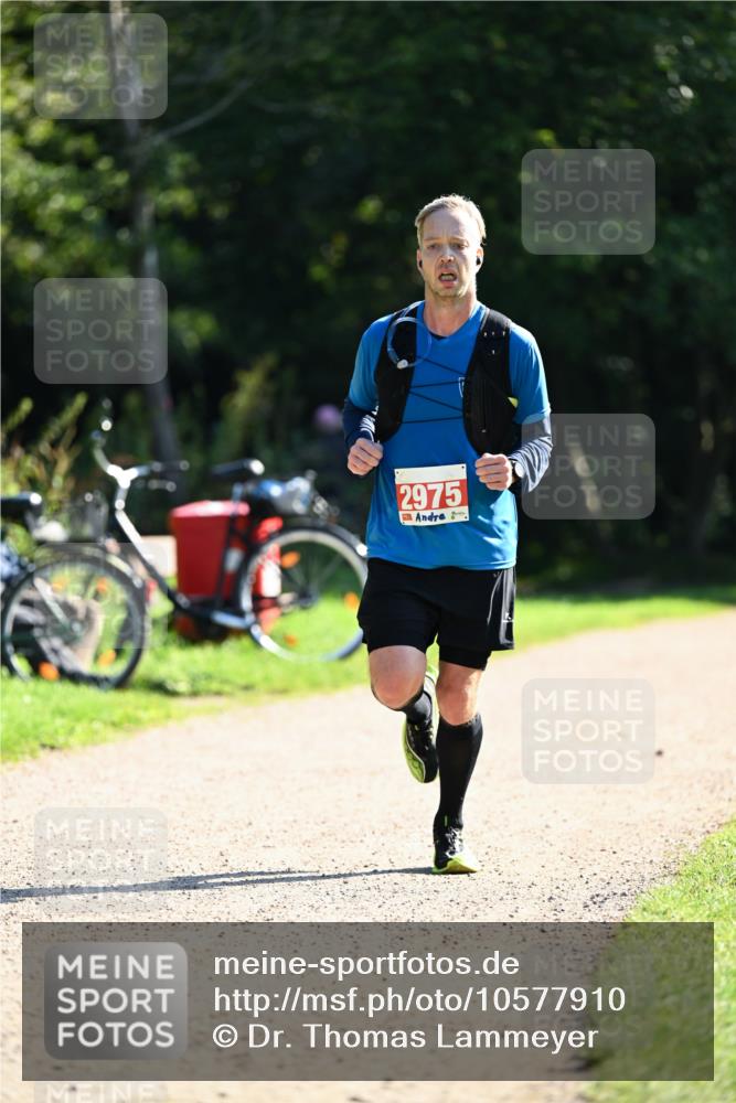 27.09.2026 - 35. Volkslauf durch das schöne Alstertal Dr. Thomas Lammeyer http://msf.ph/oto/10577910 27.09.2026 11:56:40 Laufen 2975 meine-sportfotos.de