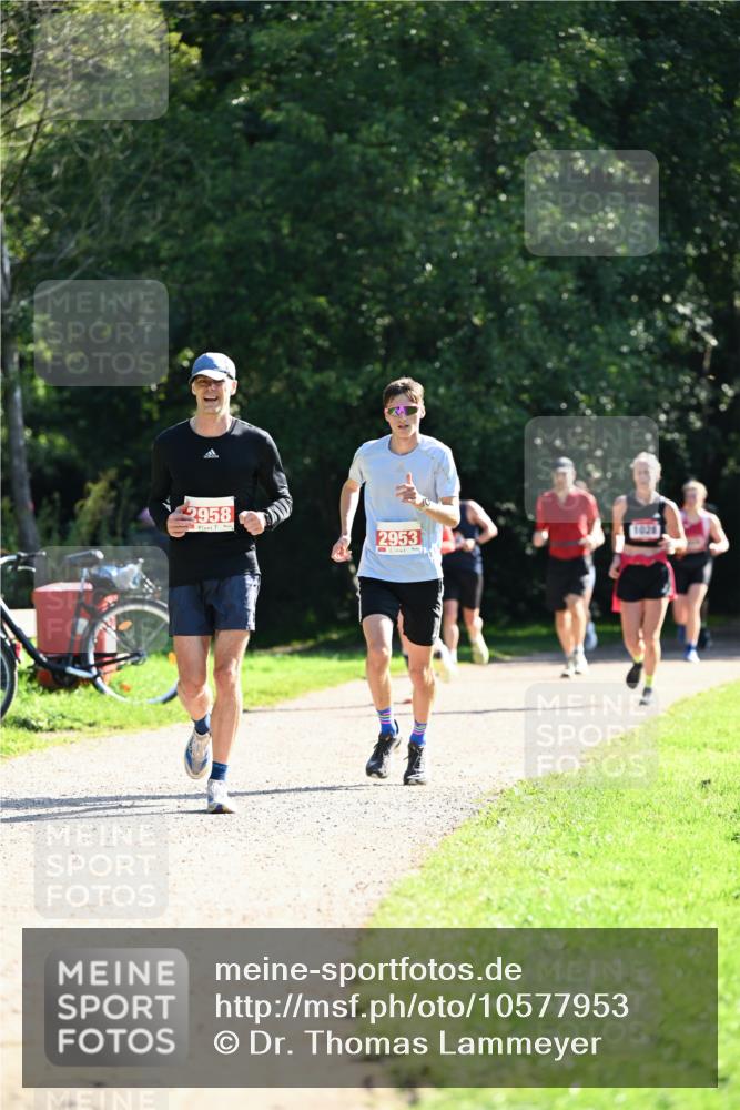27.09.2026 - 35. Volkslauf durch das schöne Alstertal Dr. Thomas Lammeyer http://msf.ph/oto/10577953 27.09.2026 11:57:16 Laufen 2958, 2953 meine-sportfotos.de