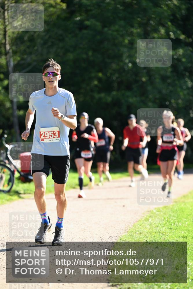 27.09.2026 - 35. Volkslauf durch das schöne Alstertal Dr. Thomas Lammeyer http://msf.ph/oto/10577971 27.09.2026 11:57:18 Laufen 2953 meine-sportfotos.de