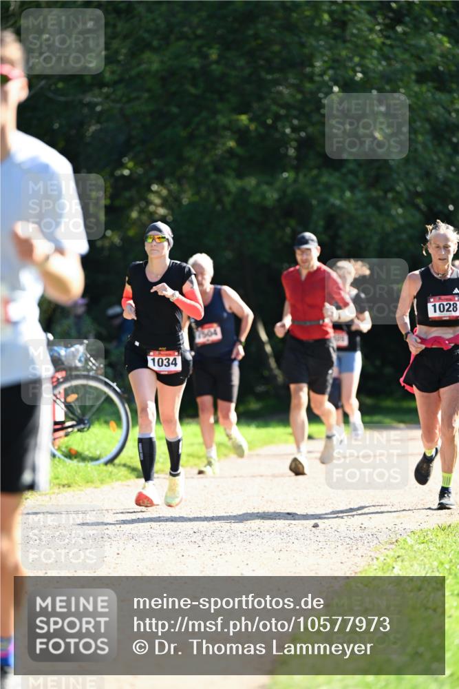 27.09.2026 - 35. Volkslauf durch das schöne Alstertal Dr. Thomas Lammeyer http://msf.ph/oto/10577973 27.09.2026 11:57:19 Laufen 1034, 1028 meine-sportfotos.de