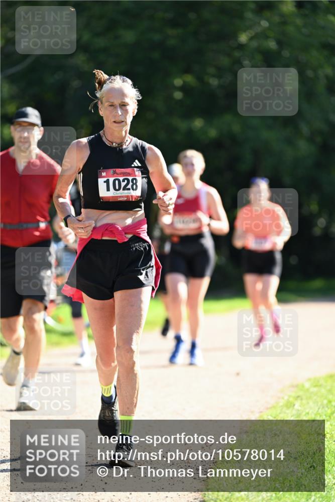 27.09.2026 - 35. Volkslauf durch das schöne Alstertal Dr. Thomas Lammeyer http://msf.ph/oto/10578014 27.09.2026 11:57:23 Laufen 1028 meine-sportfotos.de