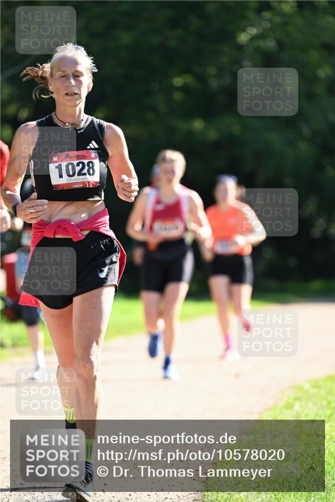 27.09.2026 - 35. Volkslauf durch das schöne Alstertal Dr. Thomas Lammeyer http://msf.ph/oto/10578020 27.09.2026 11:57:23 Laufen 1028 meine-sportfotos.de