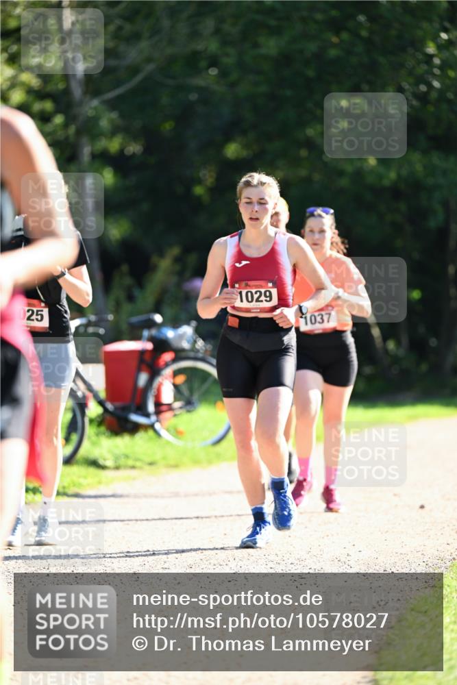 27.09.2026 - 35. Volkslauf durch das schöne Alstertal Dr. Thomas Lammeyer http://msf.ph/oto/10578027 27.09.2026 11:57:25 Laufen 25, 1029, 1037 meine-sportfotos.de
