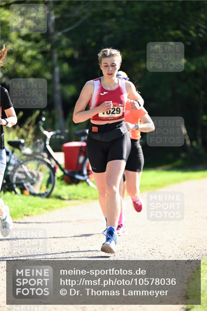 27.09.2026 - 35. Volkslauf durch das schöne Alstertal Dr. Thomas Lammeyer http://msf.ph/oto/10578036 27.09.2026 11:57:26 Laufen 029 meine-sportfotos.de