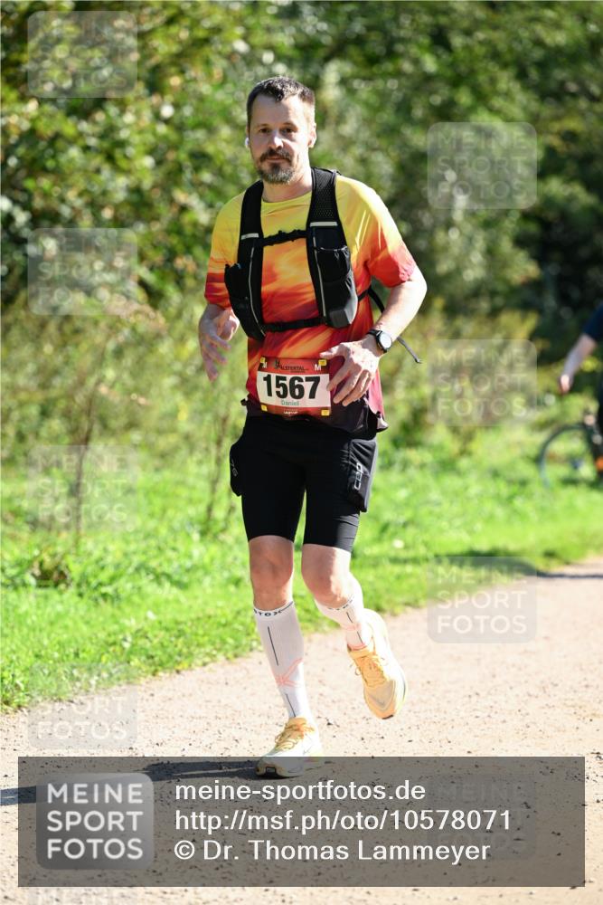 27.09.2026 - 35. Volkslauf durch das schöne Alstertal Dr. Thomas Lammeyer http://msf.ph/oto/10578071 27.09.2026 11:57:48 Laufen 1567 meine-sportfotos.de