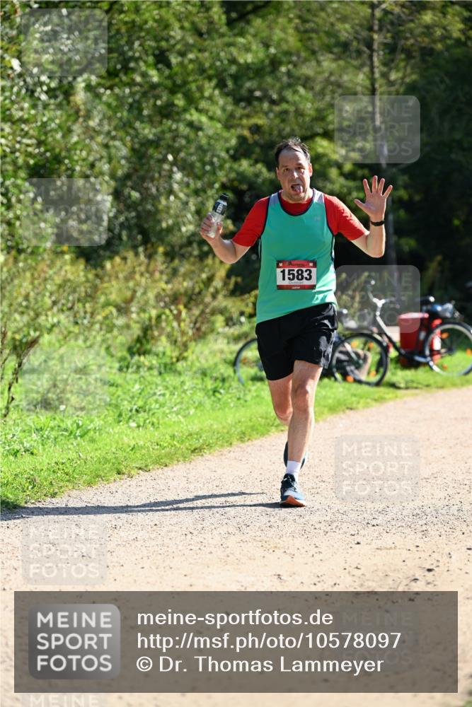 27.09.2026 - 35. Volkslauf durch das schöne Alstertal Dr. Thomas Lammeyer http://msf.ph/oto/10578097 27.09.2026 11:57:59 Laufen 1583 meine-sportfotos.de
