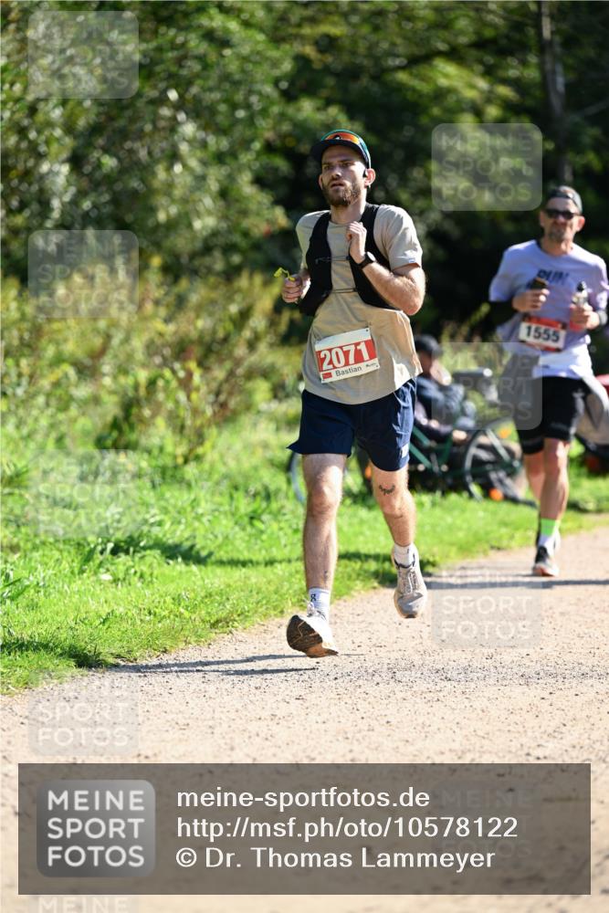 27.09.2026 - 35. Volkslauf durch das schöne Alstertal Dr. Thomas Lammeyer http://msf.ph/oto/10578122 27.09.2026 11:58:32 Laufen 2071, 1555 meine-sportfotos.de