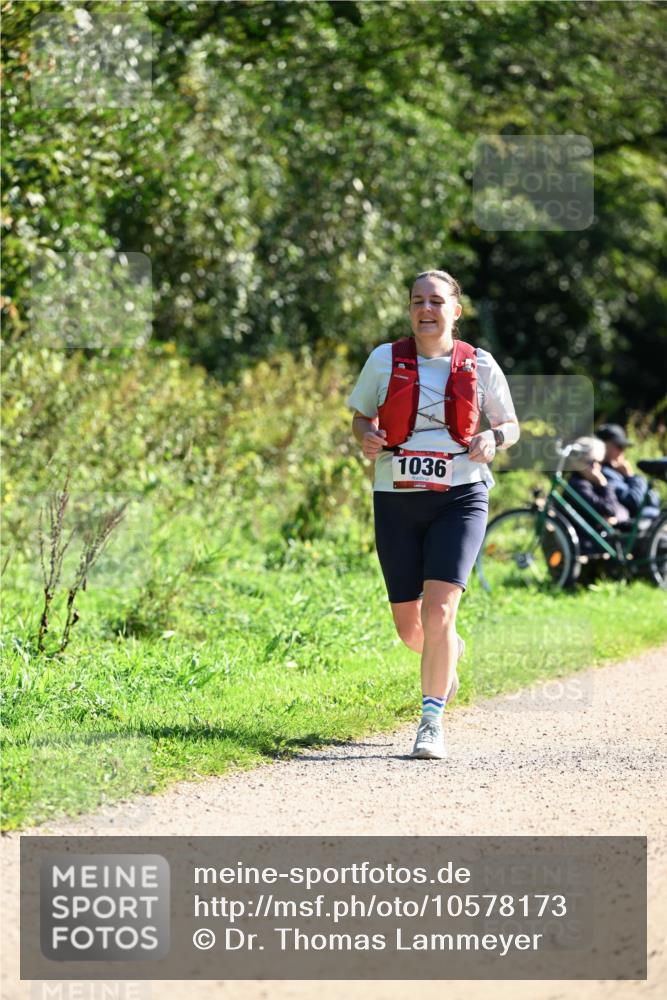 27.09.2026 - 35. Volkslauf durch das schöne Alstertal Dr. Thomas Lammeyer http://msf.ph/oto/10578173 27.09.2026 11:59:15 Laufen 1036 meine-sportfotos.de