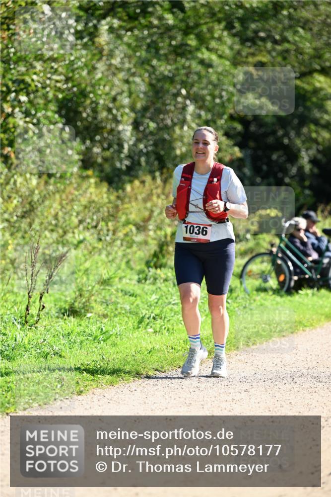 27.09.2026 - 35. Volkslauf durch das schöne Alstertal Dr. Thomas Lammeyer http://msf.ph/oto/10578177 27.09.2026 11:59:15 Laufen 1036 meine-sportfotos.de