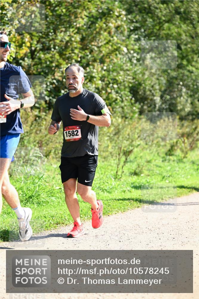 27.09.2026 - 35. Volkslauf durch das schöne Alstertal Dr. Thomas Lammeyer http://msf.ph/oto/10578245 27.09.2026 11:59:46 Laufen 1582 meine-sportfotos.de