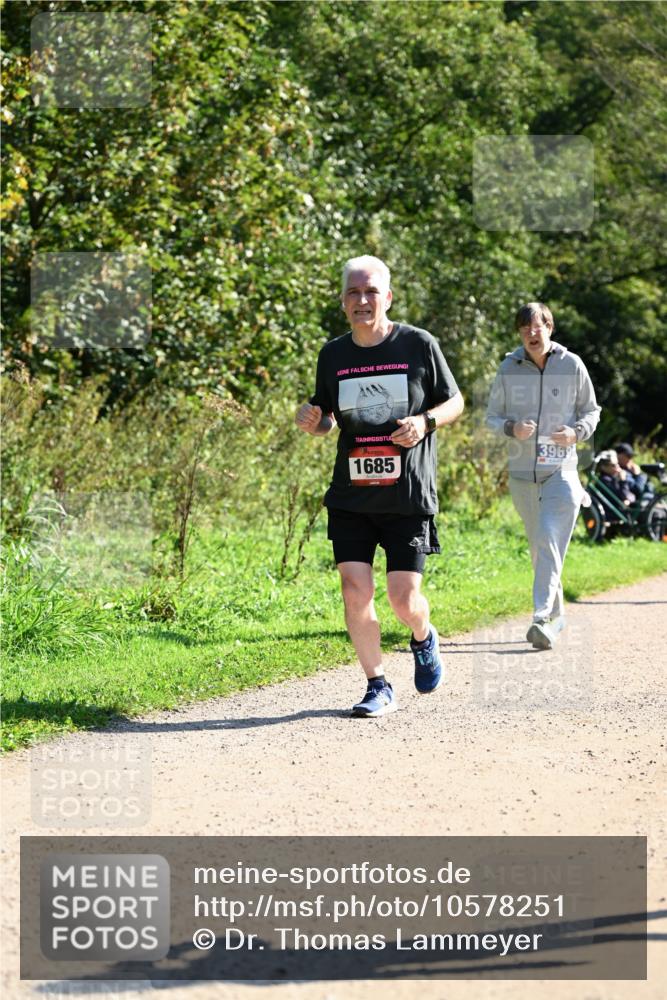 27.09.2026 - 35. Volkslauf durch das schöne Alstertal Dr. Thomas Lammeyer http://msf.ph/oto/10578251 27.09.2026 11:59:47 Laufen 1685, 3969 meine-sportfotos.de
