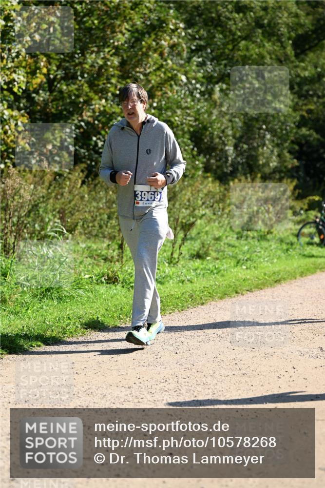 27.09.2026 - 35. Volkslauf durch das schöne Alstertal Dr. Thomas Lammeyer http://msf.ph/oto/10578268 27.09.2026 11:59:49 Laufen 3969 meine-sportfotos.de