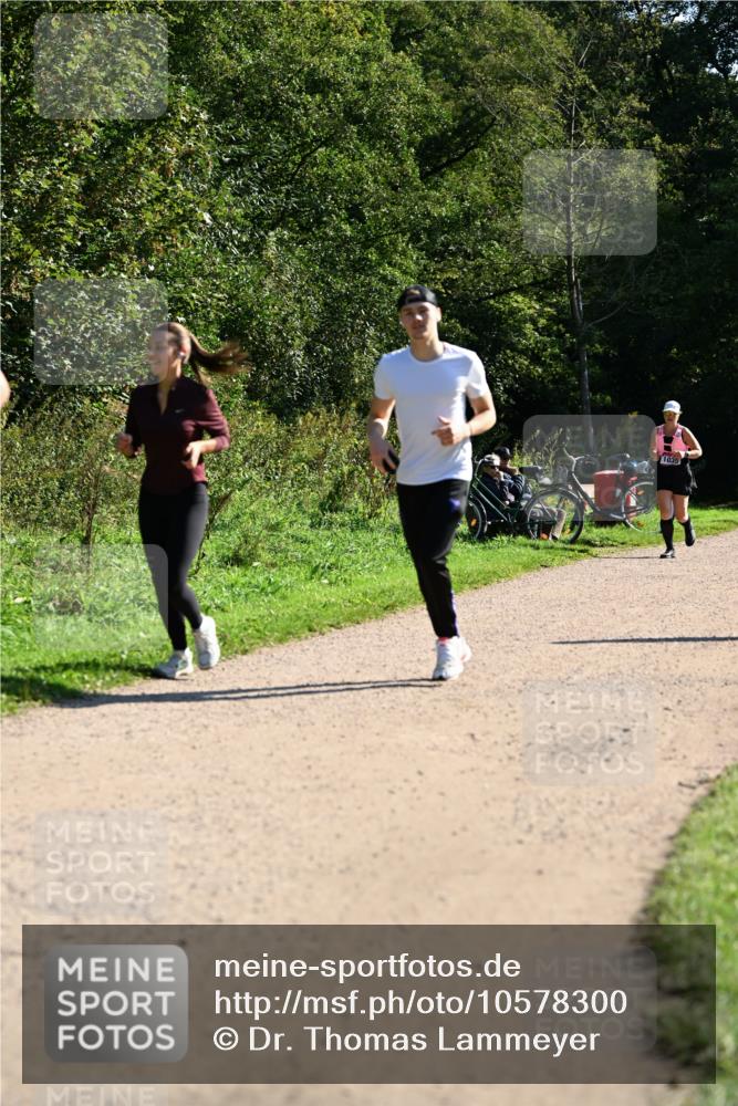 27.09.2026 - 35. Volkslauf durch das schöne Alstertal Dr. Thomas Lammeyer http://msf.ph/oto/10578300 27.09.2026 11:59:56 Laufen 1035 meine-sportfotos.de