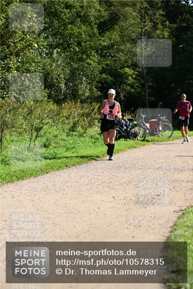 27.09.2026 - 35. Volkslauf durch das schöne Alstertal Dr. Thomas Lammeyer http://msf.ph/oto/10578315 27.09.2026 11:59:59 Laufen 1035, 1684 meine-sportfotos.de