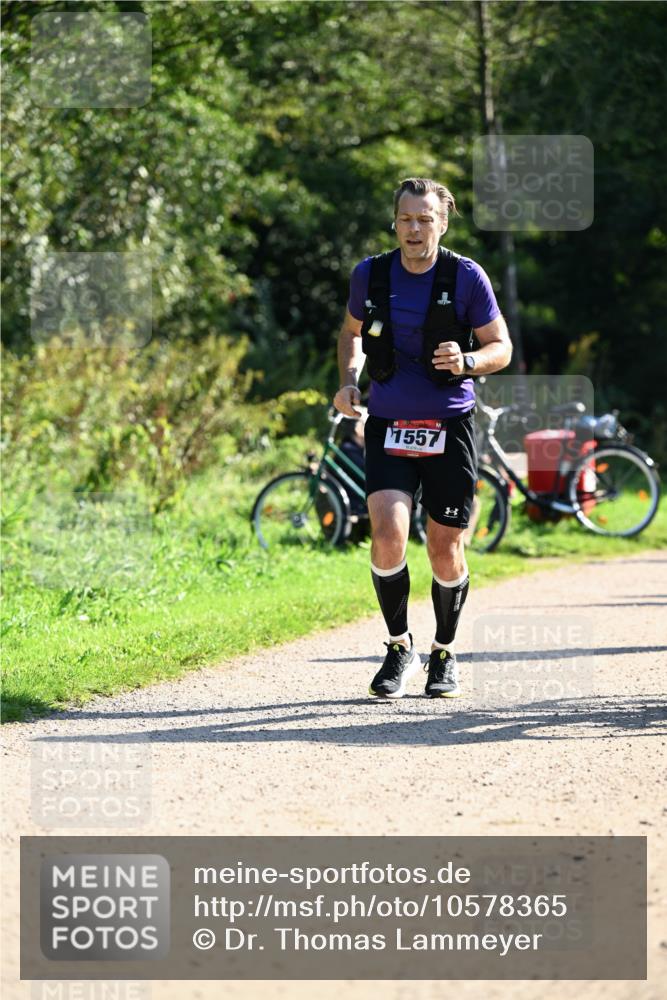27.09.2026 - 35. Volkslauf durch das schöne Alstertal Dr. Thomas Lammeyer http://msf.ph/oto/10578365 27.09.2026 12:00:17 Laufen 1557, 1 meine-sportfotos.de