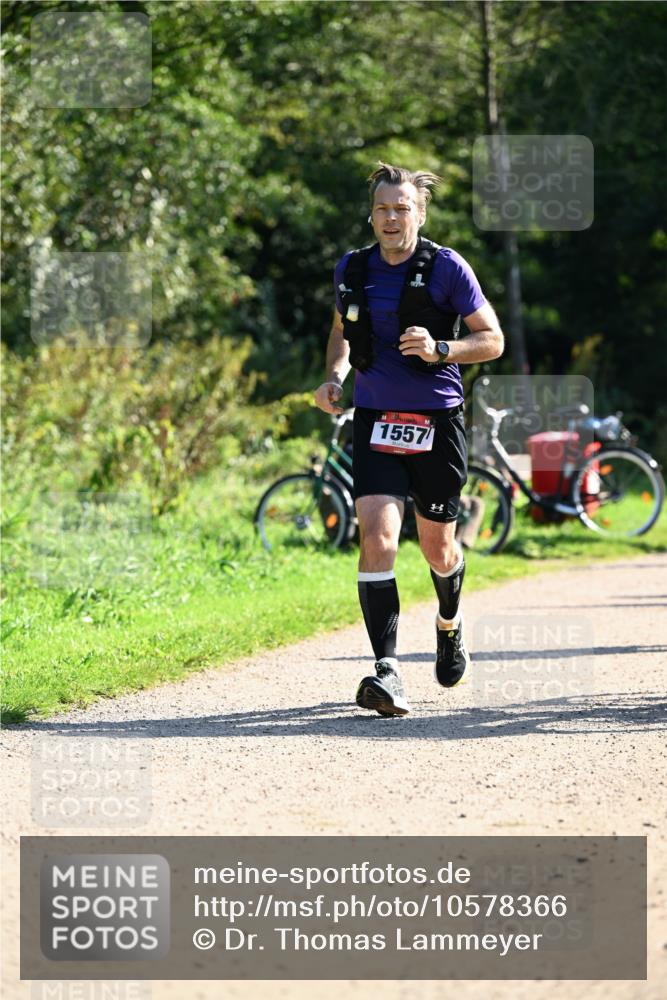 27.09.2026 - 35. Volkslauf durch das schöne Alstertal Dr. Thomas Lammeyer http://msf.ph/oto/10578366 27.09.2026 12:00:17 Laufen 1557, 3 meine-sportfotos.de
