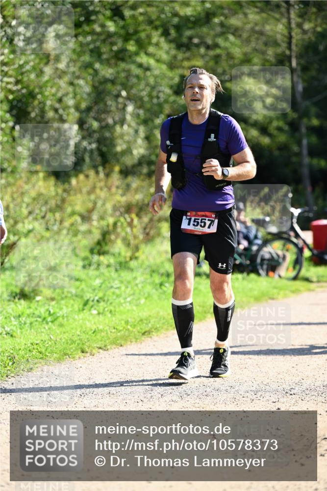 27.09.2026 - 35. Volkslauf durch das schöne Alstertal Dr. Thomas Lammeyer http://msf.ph/oto/10578373 27.09.2026 12:00:18 Laufen 1557, 1 meine-sportfotos.de