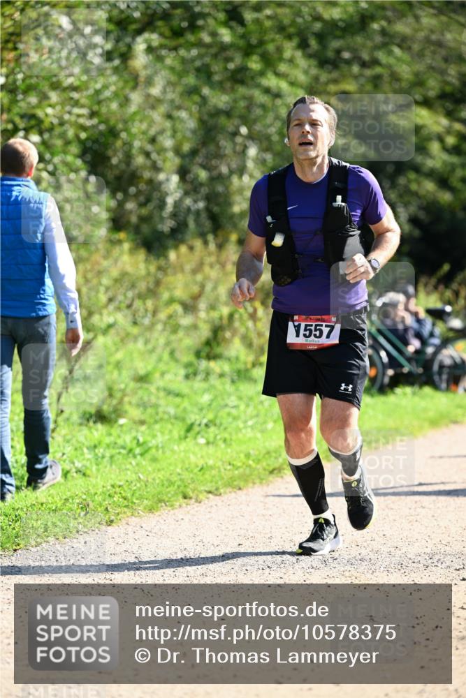 27.09.2026 - 35. Volkslauf durch das schöne Alstertal Dr. Thomas Lammeyer http://msf.ph/oto/10578375 27.09.2026 12:00:18 Laufen 1557, 1 meine-sportfotos.de
