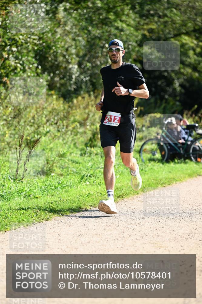 27.09.2026 - 35. Volkslauf durch das schöne Alstertal Dr. Thomas Lammeyer http://msf.ph/oto/10578401 27.09.2026 12:00:30 Laufen 212 meine-sportfotos.de