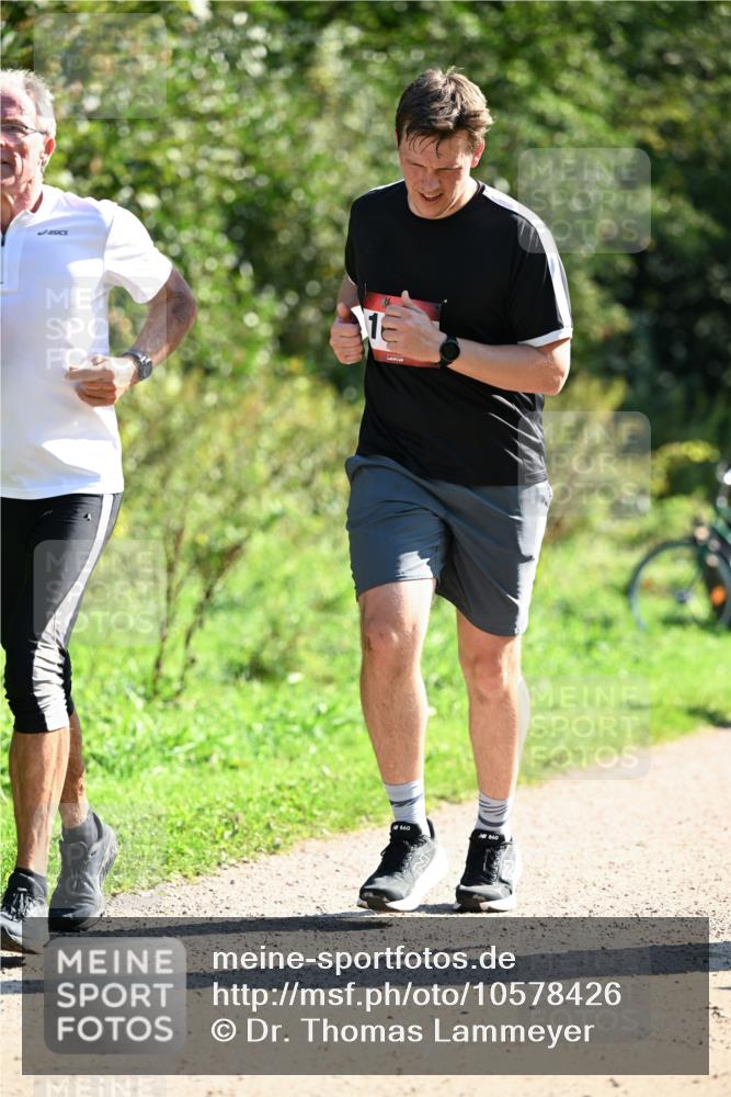 27.09.2026 - 35. Volkslauf durch das schöne Alstertal Dr. Thomas Lammeyer http://msf.ph/oto/10578426 27.09.2026 12:00:38 Laufen 1 meine-sportfotos.de