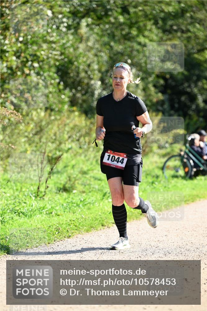 27.09.2026 - 35. Volkslauf durch das schöne Alstertal Dr. Thomas Lammeyer http://msf.ph/oto/10578453 27.09.2026 12:00:54 Laufen 1044 meine-sportfotos.de