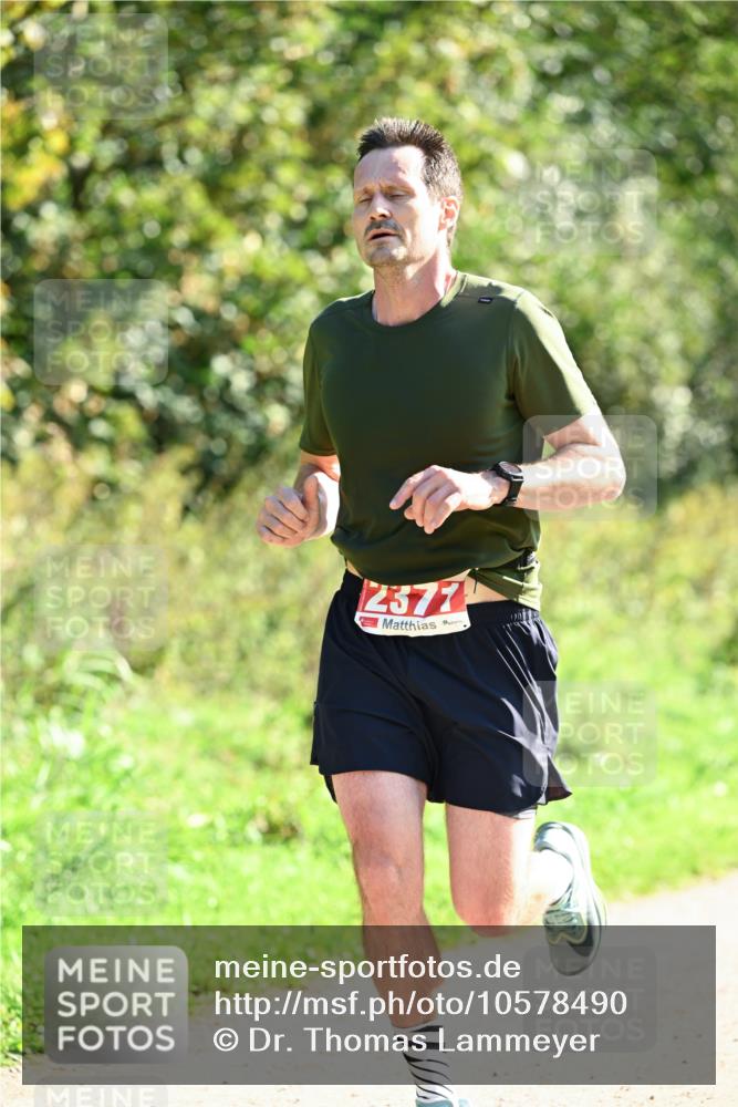 27.09.2026 - 35. Volkslauf durch das schöne Alstertal Dr. Thomas Lammeyer http://msf.ph/oto/10578490 27.09.2026 12:01:01 Laufen 2377 meine-sportfotos.de