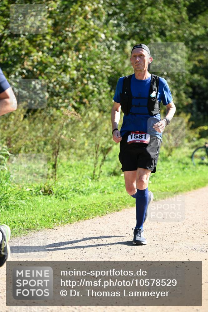 27.09.2026 - 35. Volkslauf durch das schöne Alstertal Dr. Thomas Lammeyer http://msf.ph/oto/10578529 27.09.2026 12:01:21 Laufen 1581 meine-sportfotos.de