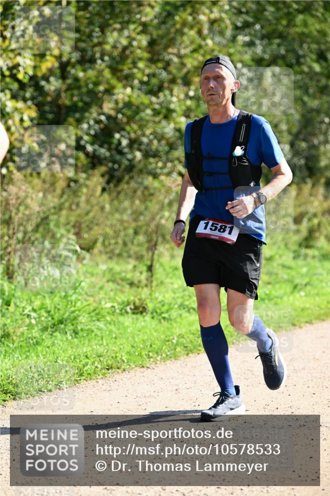27.09.2026 - 35. Volkslauf durch das schöne Alstertal Dr. Thomas Lammeyer http://msf.ph/oto/10578533 27.09.2026 12:01:21 Laufen 1581 meine-sportfotos.de