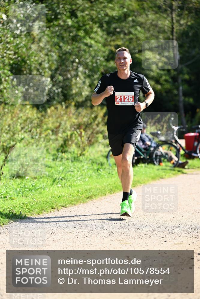 27.09.2026 - 35. Volkslauf durch das schöne Alstertal Dr. Thomas Lammeyer http://msf.ph/oto/10578554 27.09.2026 12:01:35 Laufen 2126 meine-sportfotos.de