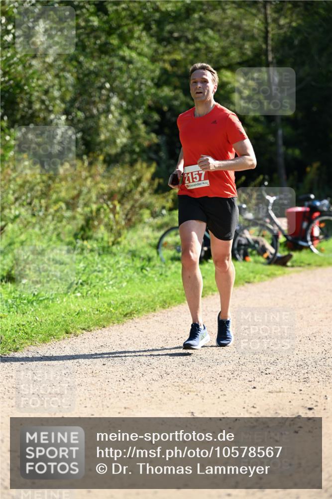 27.09.2026 - 35. Volkslauf durch das schöne Alstertal Dr. Thomas Lammeyer http://msf.ph/oto/10578567 27.09.2026 12:01:38 Laufen 2157 meine-sportfotos.de