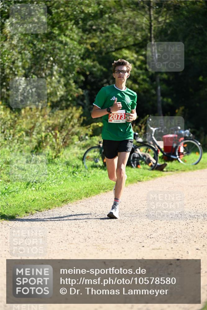 27.09.2026 - 35. Volkslauf durch das schöne Alstertal Dr. Thomas Lammeyer http://msf.ph/oto/10578580 27.09.2026 12:01:43 Laufen 2073 meine-sportfotos.de