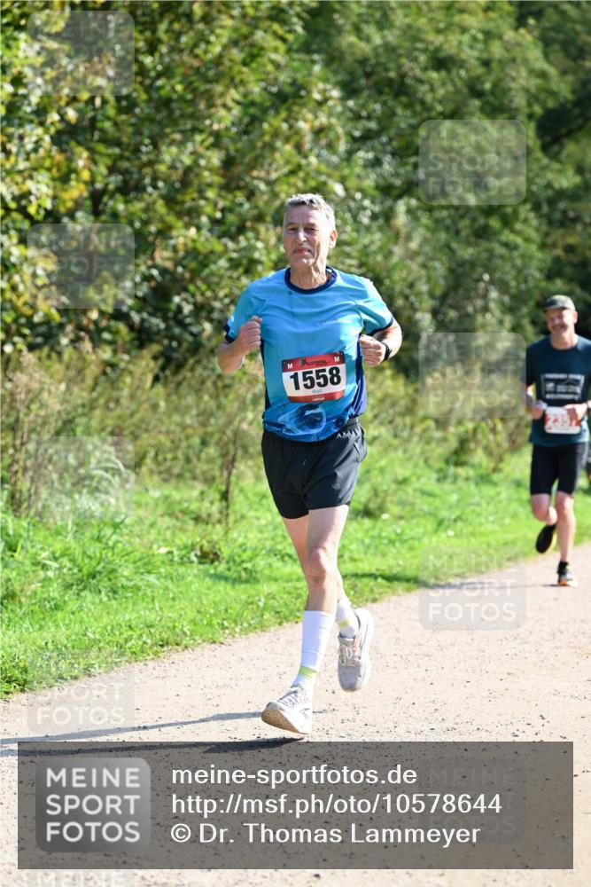 27.09.2026 - 35. Volkslauf durch das schöne Alstertal Dr. Thomas Lammeyer http://msf.ph/oto/10578644 27.09.2026 12:02:21 Laufen 1558 meine-sportfotos.de