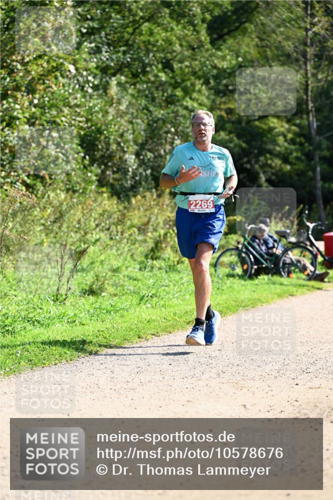 27.09.2026 - 35. Volkslauf durch das schöne Alstertal Dr. Thomas Lammeyer http://msf.ph/oto/10578676 27.09.2026 12:02:32 Laufen 2269 meine-sportfotos.de