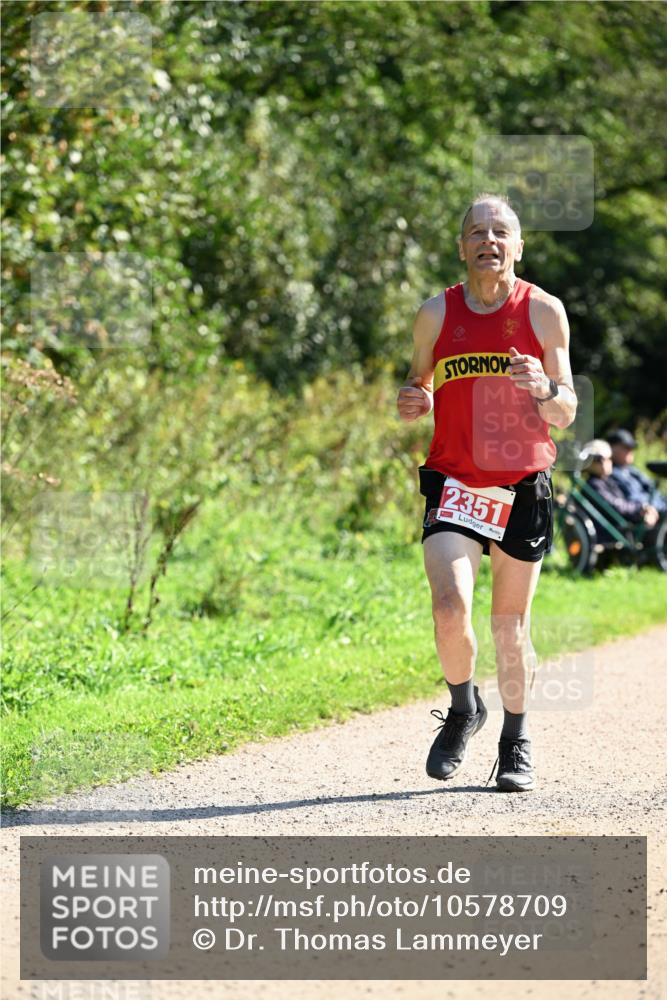27.09.2026 - 35. Volkslauf durch das schöne Alstertal Dr. Thomas Lammeyer http://msf.ph/oto/10578709 27.09.2026 12:03:05 Laufen 2351 meine-sportfotos.de
