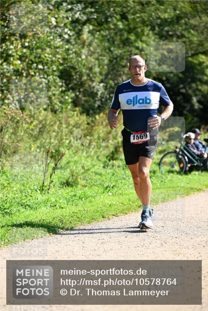 27.09.2026 - 35. Volkslauf durch das schöne Alstertal Dr. Thomas Lammeyer http://msf.ph/oto/10578764 27.09.2026 12:03:28 Laufen 1569 meine-sportfotos.de