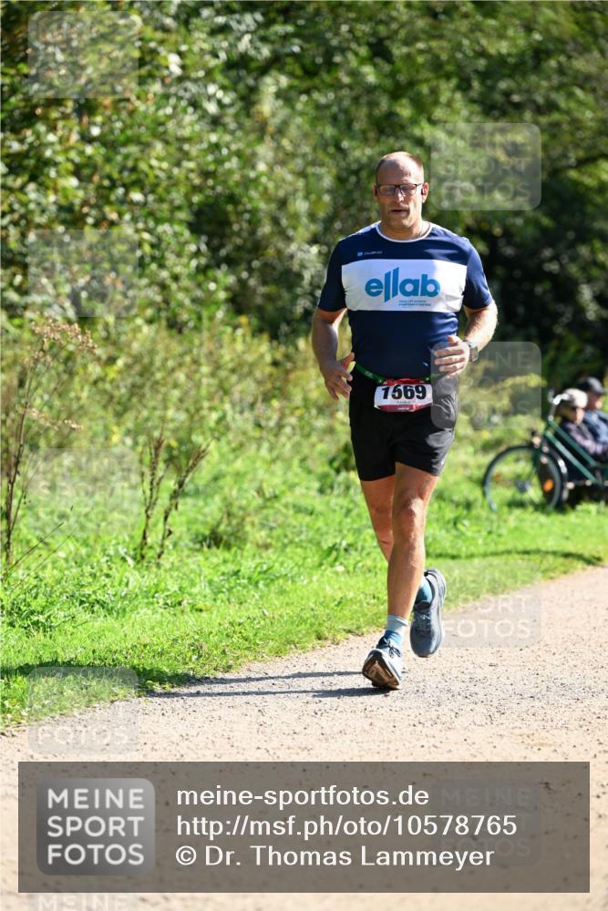 27.09.2026 - 35. Volkslauf durch das schöne Alstertal Dr. Thomas Lammeyer http://msf.ph/oto/10578765 27.09.2026 12:03:28 Laufen 1569 meine-sportfotos.de