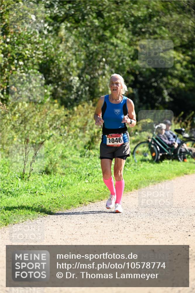 27.09.2026 - 35. Volkslauf durch das schöne Alstertal Dr. Thomas Lammeyer http://msf.ph/oto/10578774 27.09.2026 12:03:31 Laufen 1046 meine-sportfotos.de