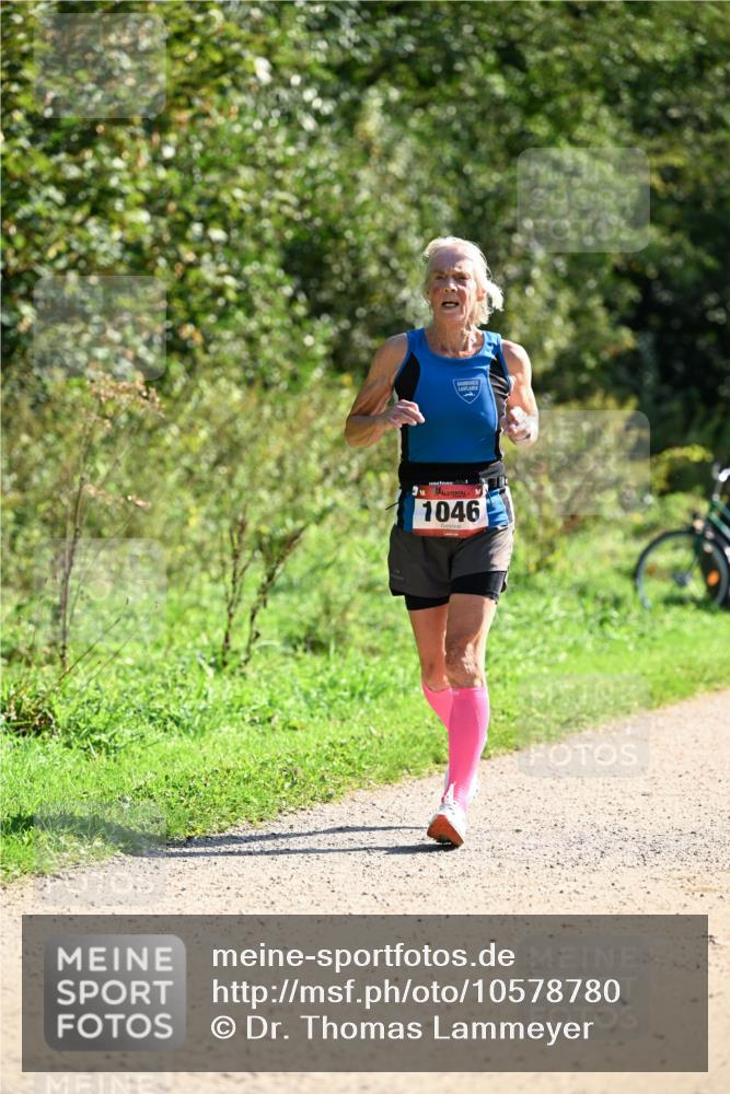 27.09.2026 - 35. Volkslauf durch das schöne Alstertal Dr. Thomas Lammeyer http://msf.ph/oto/10578780 27.09.2026 12:03:31 Laufen 1046 meine-sportfotos.de